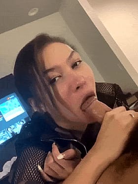 Asian Teen Giving a Sizzling Blowjob'