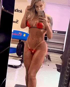 Fabrizia Ferreira's Fabulous Fit Shemale Showcase: Bulging Bikini, GIFs, and Trap Delights'