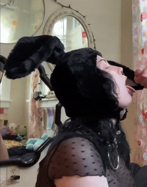 Amateur Bunny Ears Cumshot: Emo Goth Teen Gets Fucked picture 1 of 1