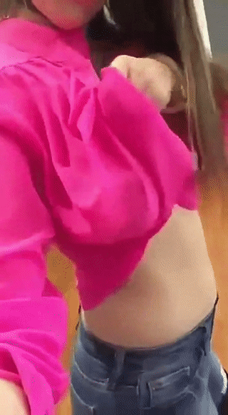 Babes with Big Tits: Brunette Selfshot picture 1 of 1