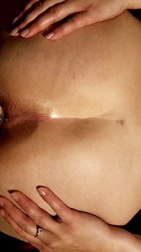 Amateur Anal BBW with a Buttplug: Spread Your Ass'