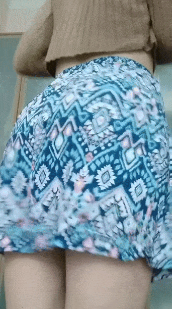 Pussy Skirt Teen's Ass: A Sizzling Sensation picture 1 of 1