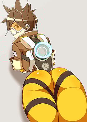 Yo, check out this fine ass with a bangin' backside!'
