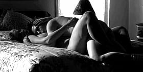 Cuddling with my girlfriend: A hot and steamy night'