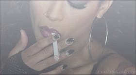 Hot Pornstar Smoking: Skin Diamond's Sultry Seduction'