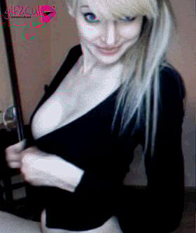 Blonde Flashing Tits: A Sizzling Sensation'