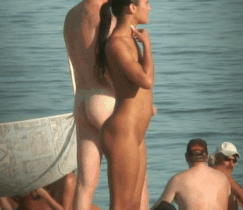 Beach Babe Gets Naked: A Sizzling Hot Summer Experience picture 1 of 1