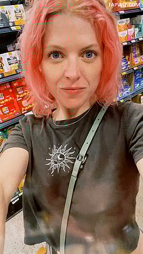 Cute Nipples in the Shops: Would You Notice if I Walked Past You?