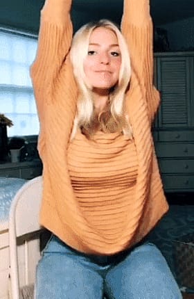 Blonde Babe with Big Tits Poses for Amateur Porn'