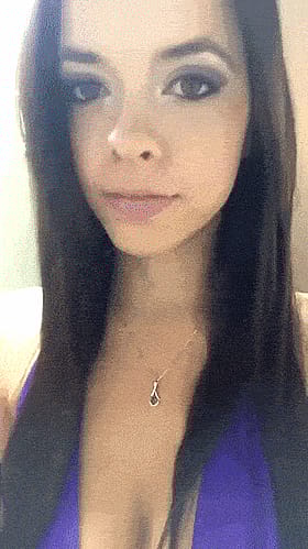 Busty Babes Reveal Their Big Tits: Amateur GIFs and Boob Shots'