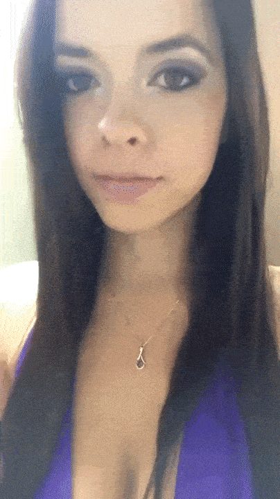 Busty Babes Reveal Their Big Tits: Amateur GIFs and Boob Shots picture 1 of 1