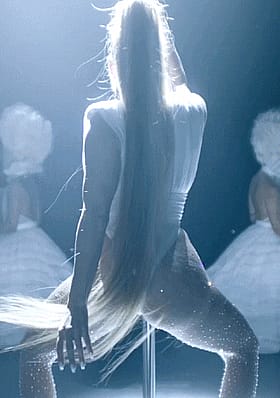 Jennifer Lopez's Naughty Celebrity Pole Dance'
