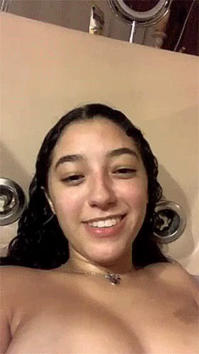 Big Tits Teen Smiling in the Shower'