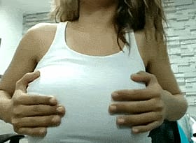 Amateur Lactating Milk: A Sizzling Hot Babe Exposes Her Nipples'