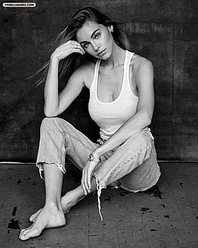 Elizabeth Turner Elizabeth Turner