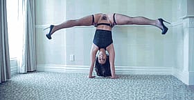 Brunette Pornstar Stretches Her Ass'