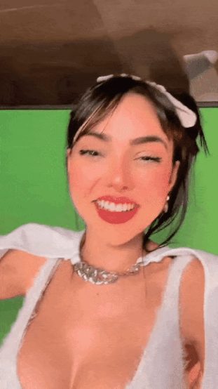Big Tits Brazilian Streamer Naked on Green Screen picture 1 of 1
