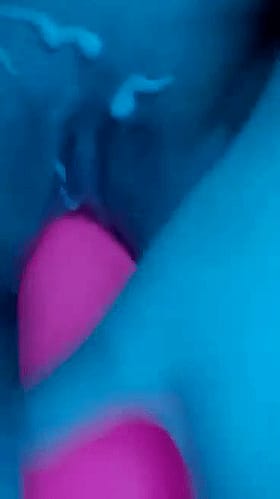 Amateur BBW Selfshot with Big Dildo'