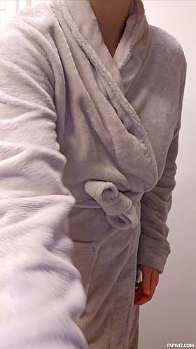Would you fuck preggo like me