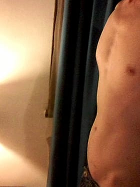 Real Selfshot: A Glimpse of the Man's Chest'