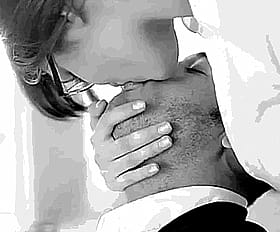 Kiss My Face: A Sizzling Snog'