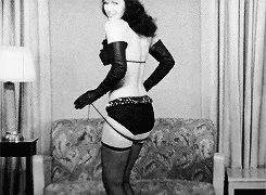 Bettie Page's Vintage Tease: A Sultry, Sensual Experience picture 1 of 1