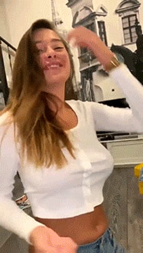 BoobGrabbing Beauty: Feel the Liya of a Non-Nude Babe'