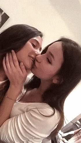 Pornstar Kiss: Two Hot Chicks Locking Lips'