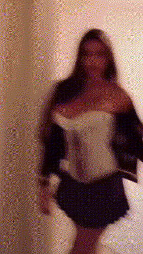 Amateur Babes Teen: Exploring the World of Erotic Photography'