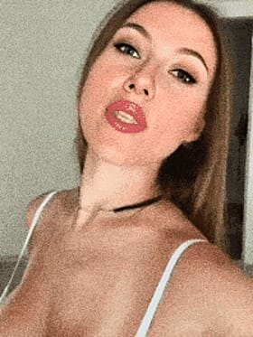 Babes, Celebrity, and the Art of Pouting: A Guide to Sultry Self-Portraits'