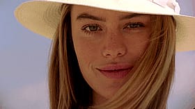 Babes in the Sun: Hot Chick in a Hat'