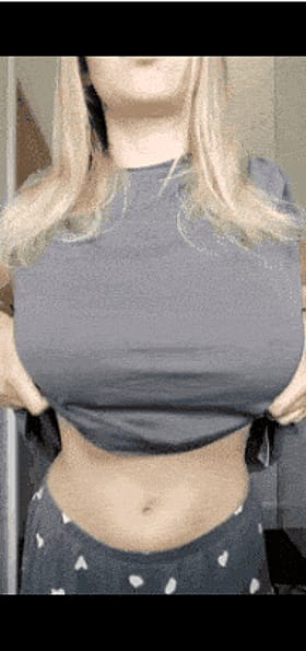 Blonde Amateur Titty Drop: Big Tits and More'