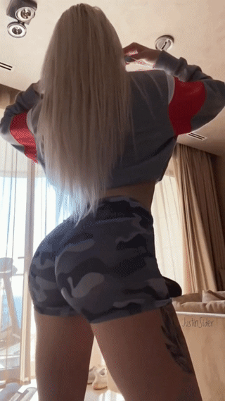 Big Ass Jiggle Buttcheeks: Non Nude Phat Booty Whooty Pawg picture 1 of 1