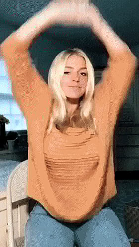 Big Tits Babe Gets Fucked'