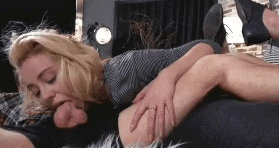 Blonde Babe Gives Amazing Blowjob picture 1 of 1