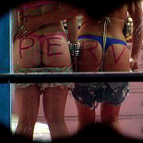 Jiggle Your Ass with Juno Temple and Tara Holt'