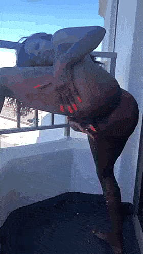 Black Lady's Pussy Squirts: An Ebony Female Ejaculation Experience'