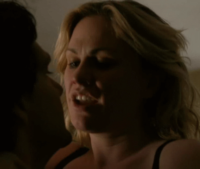 Anna Paquin's Blonde Face: Celebrity Non-Nude Erotic Moment picture 1 of 1