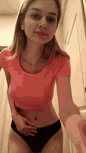 Amateur Babes Showing Off Their Non-Nude Asses'