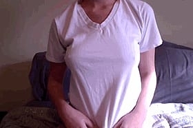 Amateur Chick Exposes Her Boobs in a White T-Shirt'