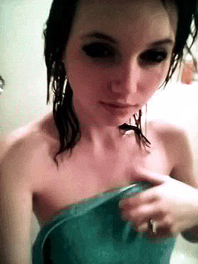 Amateur Brunette Teen Selfshot: Petite and Wet'