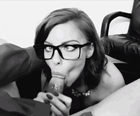 Blowjob Babe Gets Her Favorite Cock'