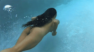 Skinnydipping in the Ocean: A Public Sex Adventure picture 1 of 1