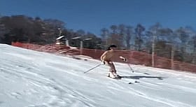 Funny Skier Gets Naked on the Slopes'