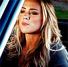 Amber Heard's Blonde Celebrity Drive Angry'