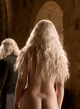 Blonde Celebrity Emilia Clarke's Game of Thrones Nude Scene'