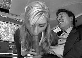 Babes Giving Amazing Blowjobs in Cars'