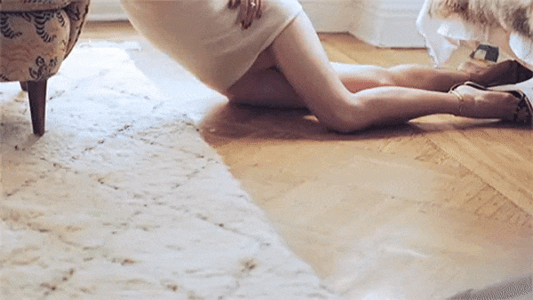 Babes, Celebrity, Hot: Laying on the Floor picture 1 of 1