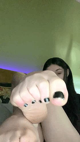 Perfect Gothic Feet: A Teen's Guide to Flawless Soles'