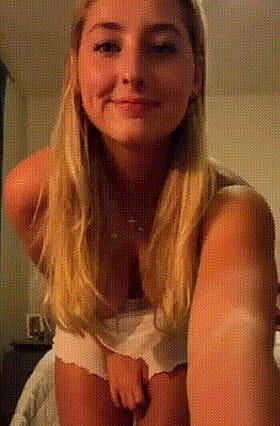 Amateur Big Tits Selfshot: Downblouse Teen Explores Her Braless World'